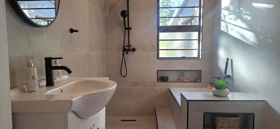 3 Bedroom Property for Sale in Nahoon Valley Park Eastern Cape